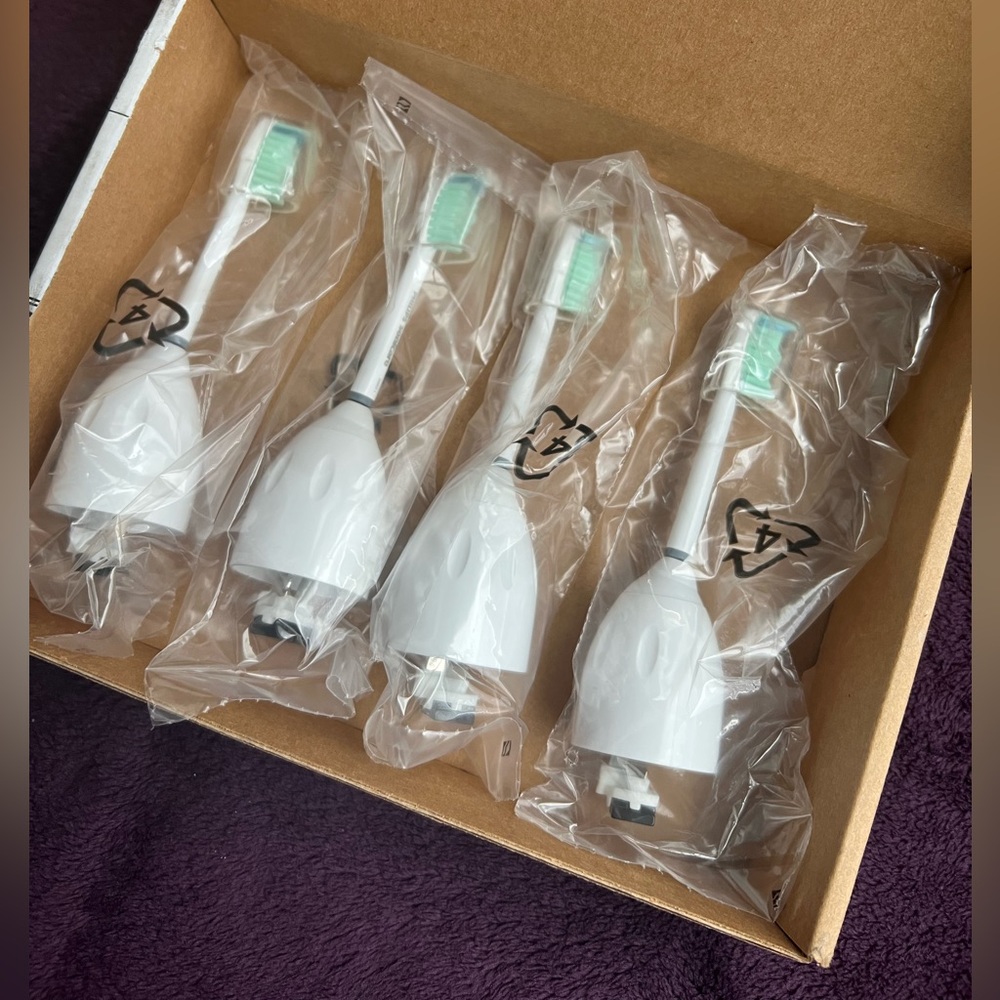 Philips sonicare replacement toothbrush heads, 4 sealed, E Series